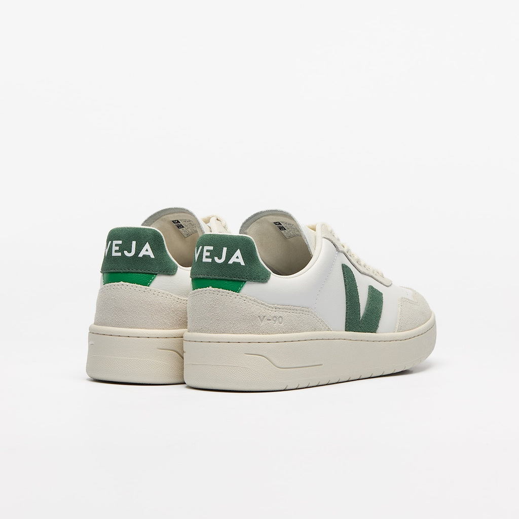 Baskets VEJA V-90 LEATHER WHITE CYPRUS